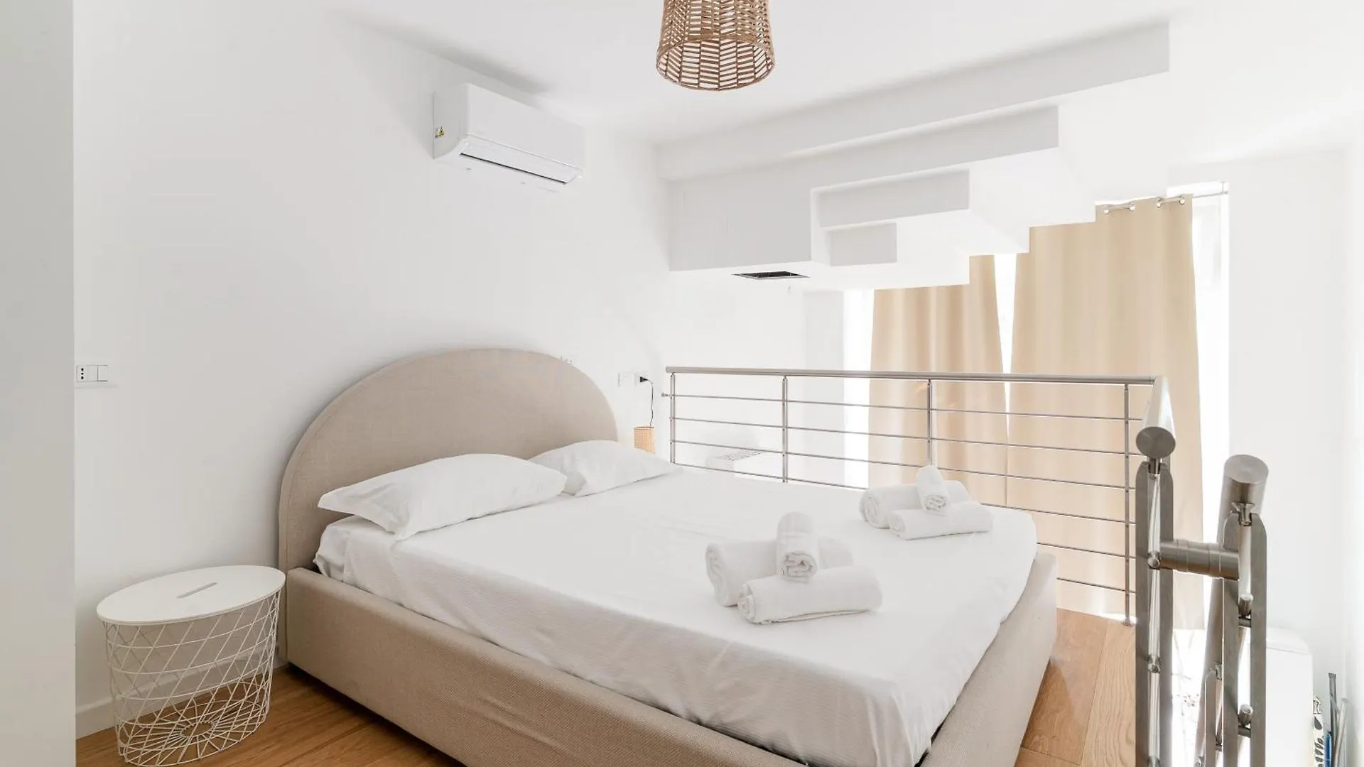 Daire Porta Romana Moderno Loft Di Design Milano İtalya